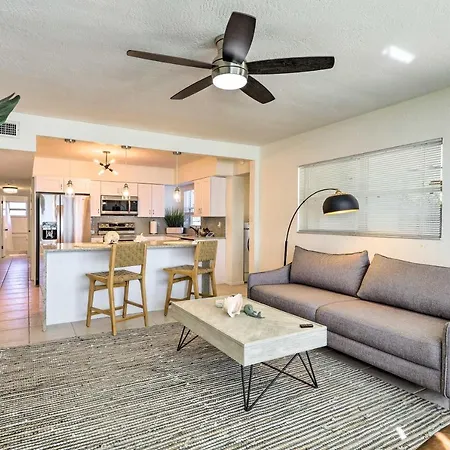 Cute And Cozy Florida Duplex Walk To Beaches! Cocoa Beach Exterior photo
